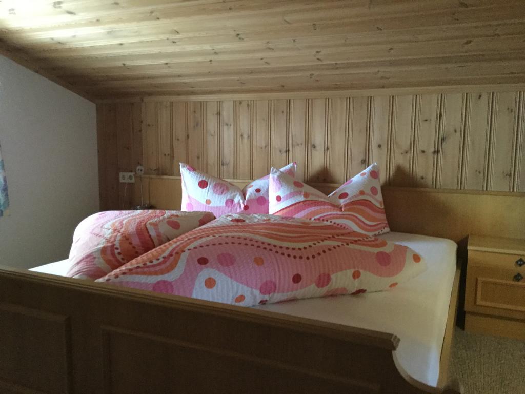Haus Bergheimat Apartment Kappl  Phòng bức ảnh
