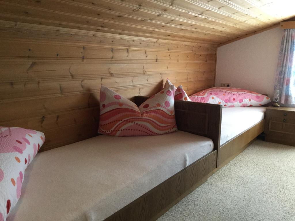 Haus Bergheimat Apartment Kappl  Phòng bức ảnh